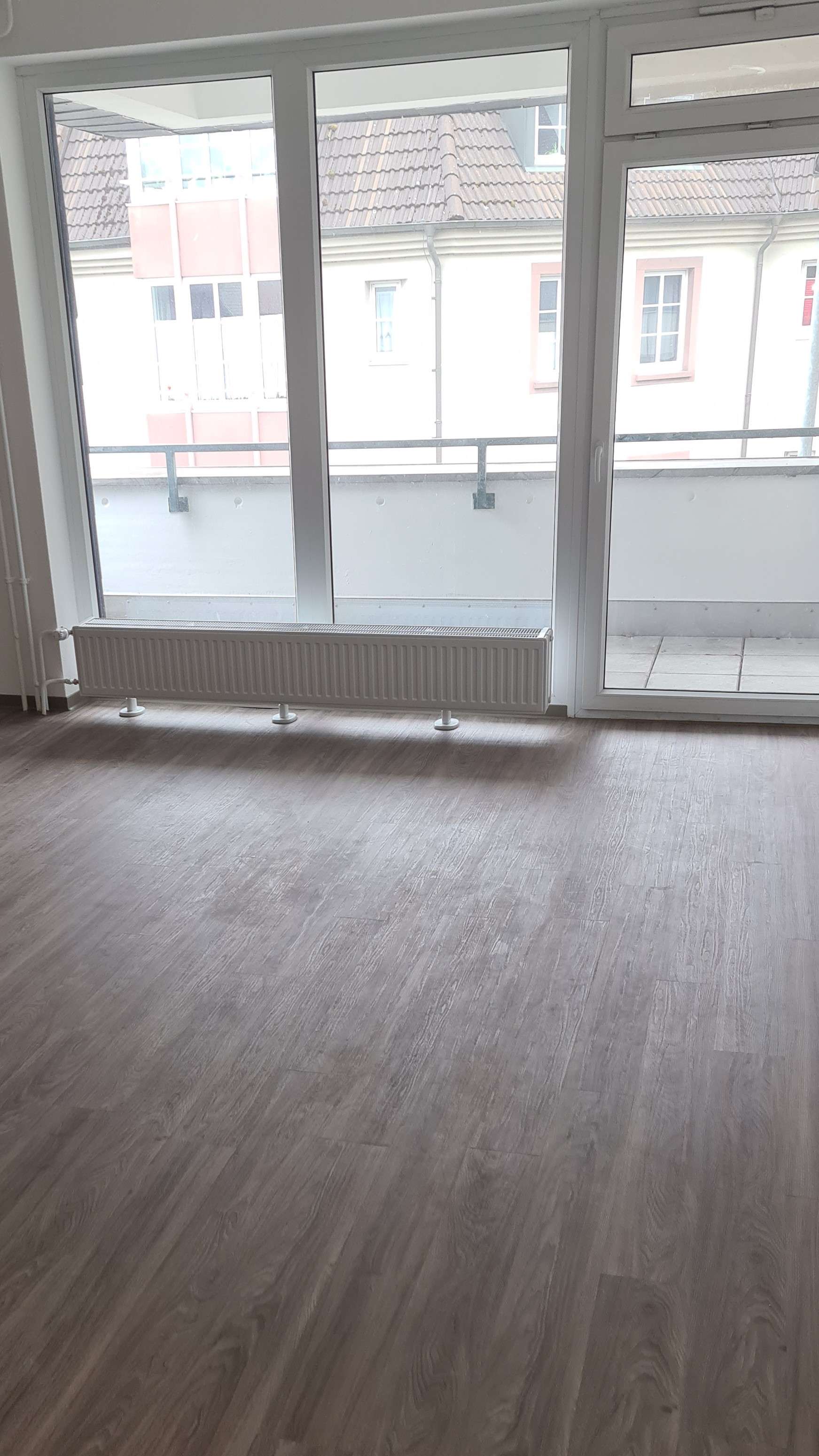 Höxter // Schöne helle 2-ZKB-WHG (207) mit Balkon zu vermieten