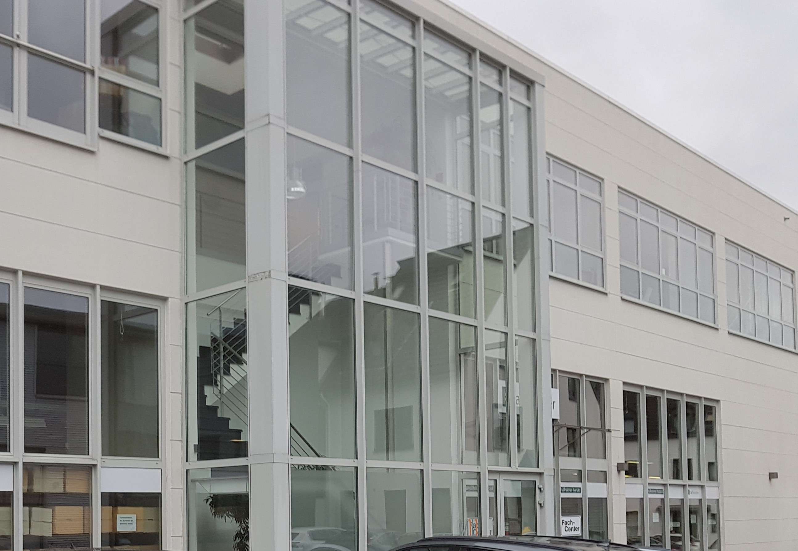 Essen-Bergerhausen // Moderne geräumige Büroeinheit zu vermieten